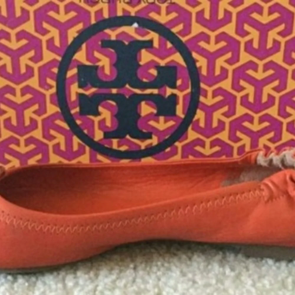TORY BURCH Orange Size 8.5 Gold Logo Flats